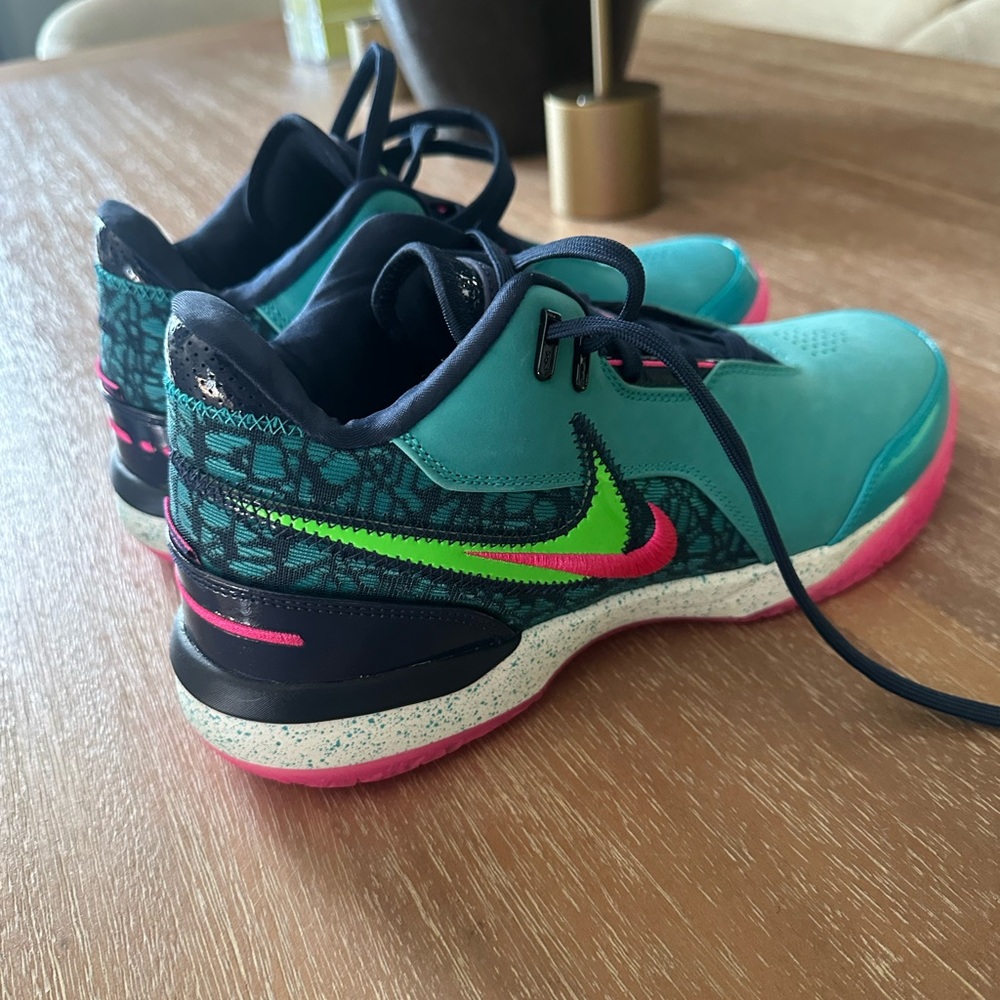 Nike LeBron NXXT Gen AMP ‘South Beach’ men’s basketball shoes - size 11